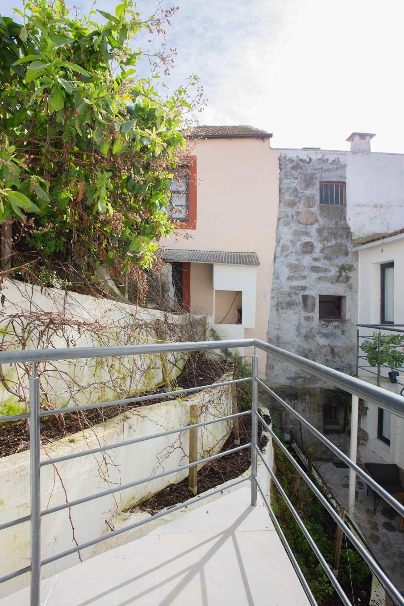 Liiiving In Gaia - Casa Da Vinha Apartments Вила-Нова-ди-Гая Экстерьер фото